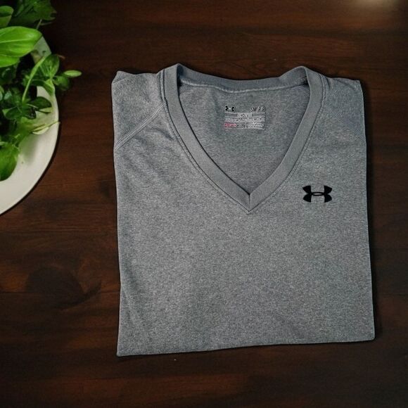 Under Armour Women’s Short Sleeve Tee Small - Picture 1 of 5
